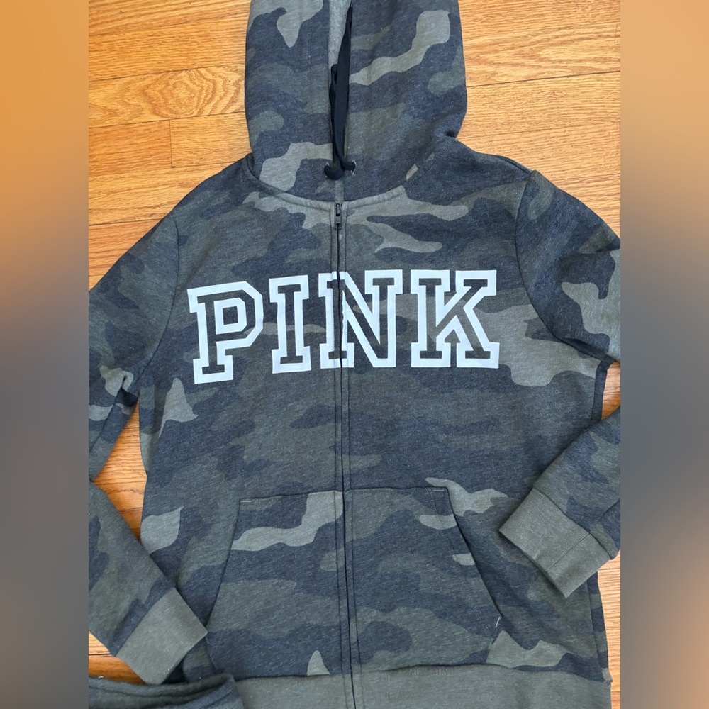 Victoria’s Secret PINK Jogger Set Women’s Medium Camouflage Pockets Logo Casual - Picture 2 of 12